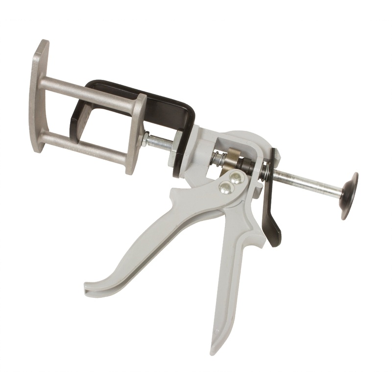 Lisle (371) 25750 Compresses Dual Brake Pistons Simultaneously. Squeeze the tool handle until the